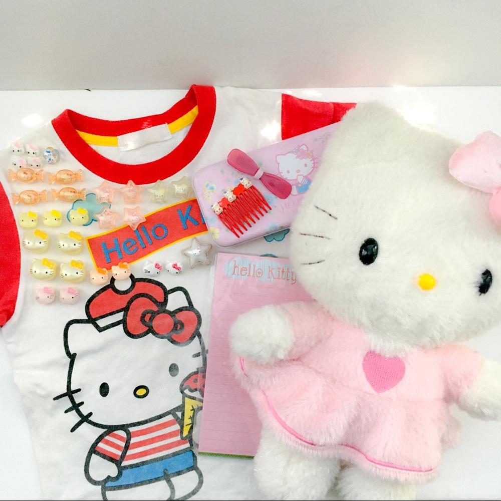 Large Hello Kitty Bundle | Shirt, Notepad, etc.